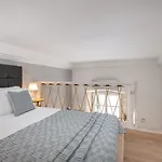 Clouds Boutique 4*